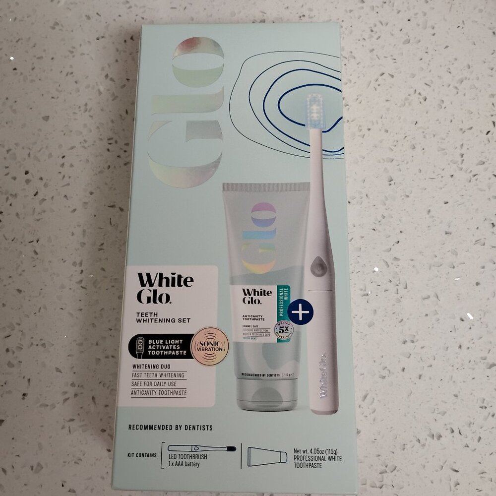 White Glo Teeth Whitening Set brand new